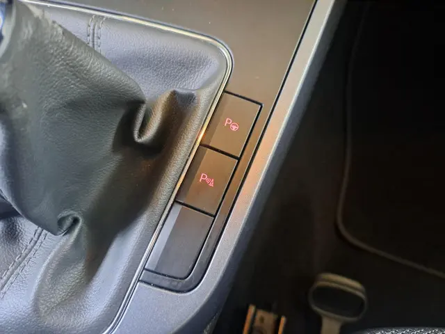 SEAT Arona 1.0 TSI Style Business Intense 2018 Benzine 29