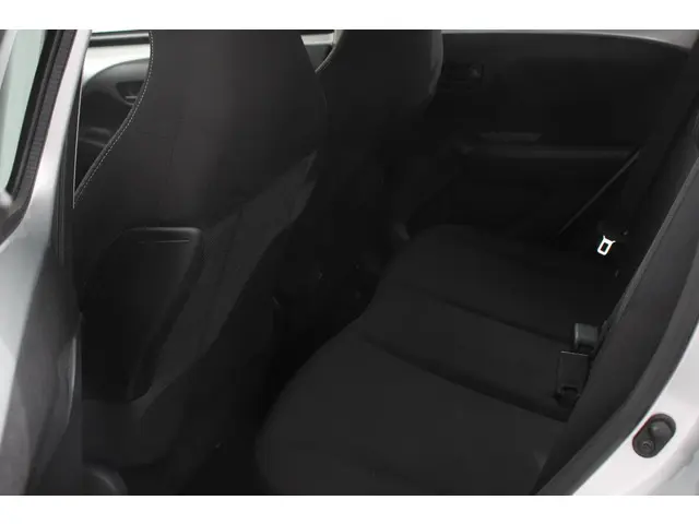 Peugeot 108 1.0 e-VTi Active 2020 Benzine 10