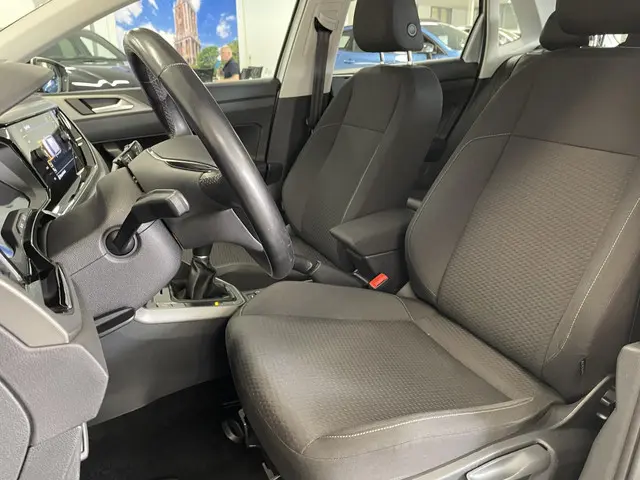 Volkswagen Polo 1.0 TSI Comfortline 2020 Benzine 30