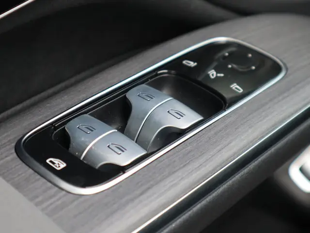 Mercedes-Benz EQS 450+ AMG Line 118 kWh 2025 Elektrisch 17