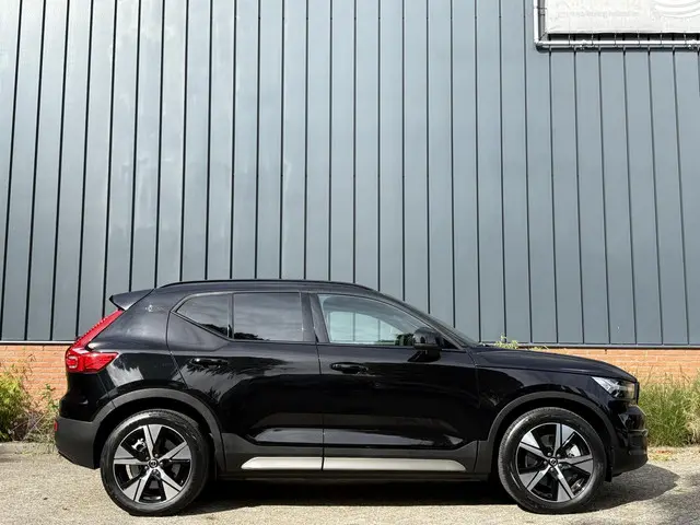 Volvo XC40 Recharge P8 AWD R-Design 2021 Elektrisch 4