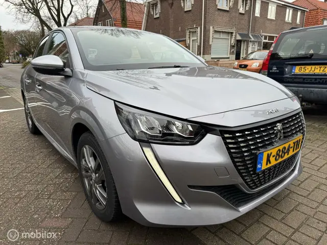 Peugeot 208 1.2 PureTech Active Pack 2021 Benzine 2