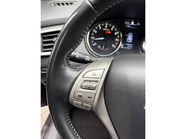 Nissan QASHQAI 1.2 Tekna Automaat 2015 Benzine 47