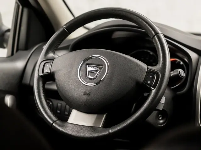 Dacia Sandero Stepway 0.9 TCe Lauréate 2016 Benzine 17