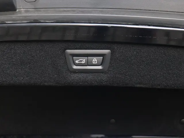 BMW 8 Serie Cabrio 840i 2023 Benzine 17