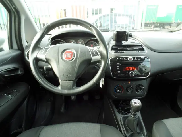 Fiat Punto Evo 0.9 TwinAir Street airco 2014 Benzine 14