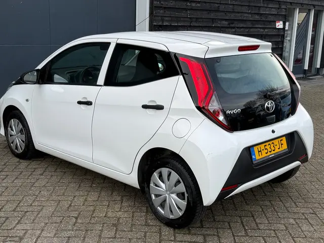 Toyota Aygo 1.0 VVT-i x-fun 2020 Benzine 9