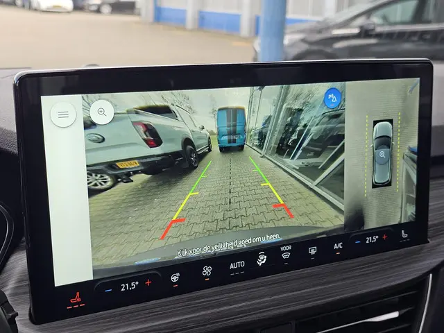 Ford Kuga 2.5 FHEV Active X 2024 Hybride Benzine 23