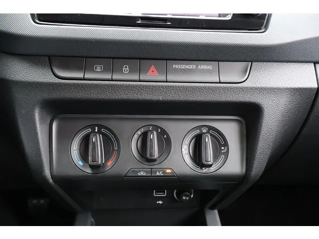 Škoda Fabia Combi 1.0 TSI Active 2020 Benzine 25