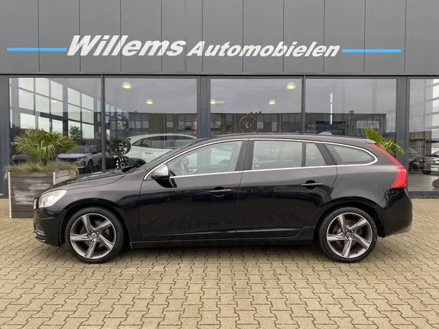 Volvo V60 1.6 T3 R-Design 2013 Benzine 8