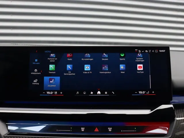 BMW M5 Touring 2025 Hybride Benzine 33