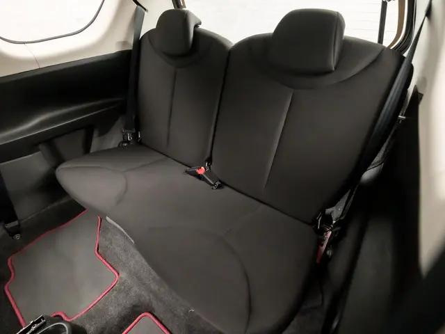 Toyota Aygo 1.0 VVT-i Sport 2013 Benzine 13