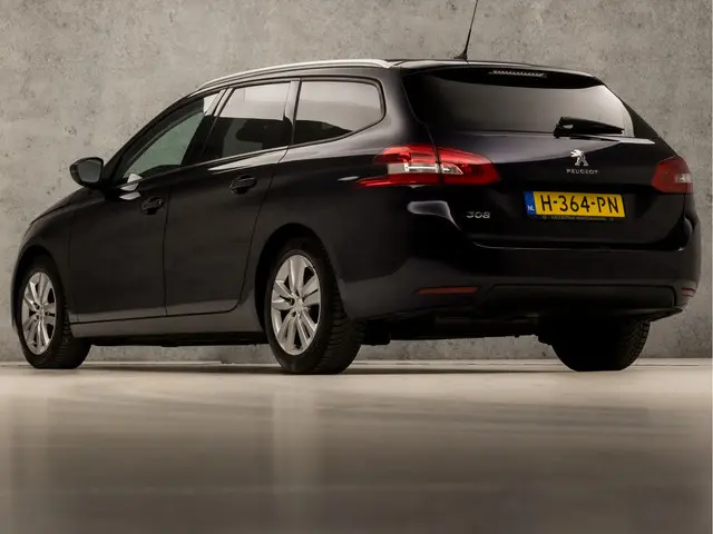 Peugeot 308 SW 1.2 PureTech Sport 2020 Benzine 3