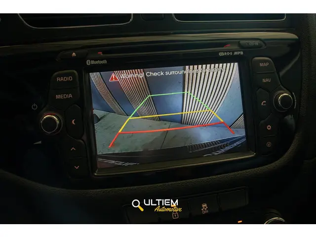 Kia cee'd Sportswagon 1.6 GDI DynamicLine 2015 Benzine 18