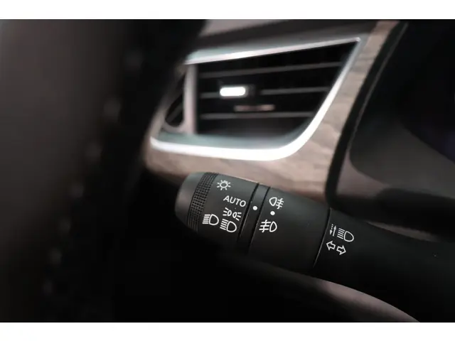 Renault Kangoo 1.3 TCe 130 Luxe Family EDC 2023 Benzine 23