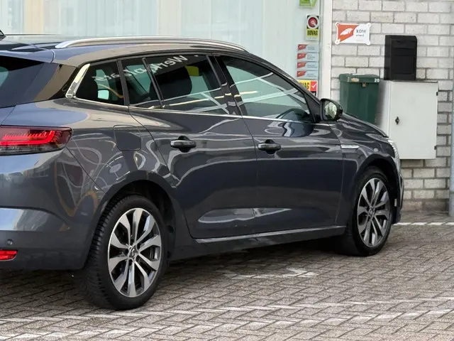 Renault Mégane Estate 1.3 TCe 140 Techno 2023 Benzine 14
