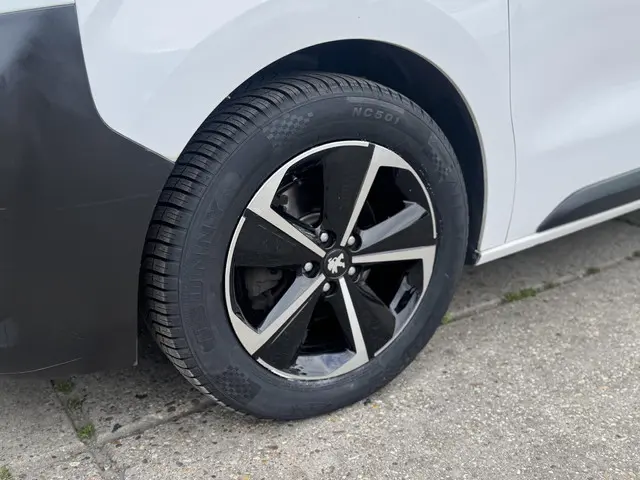 Peugeot Expert 231L 2.0 BlueHDI 180 Premium 2019 Diesel 9