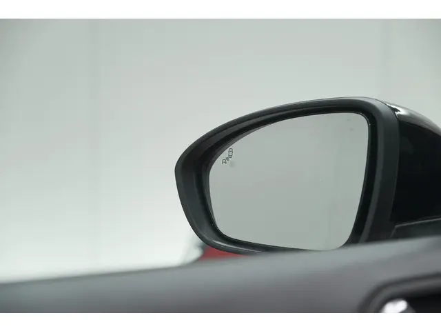 Renault Clio 1.0 TCe 90 GPF techno 2025 Benzine 24