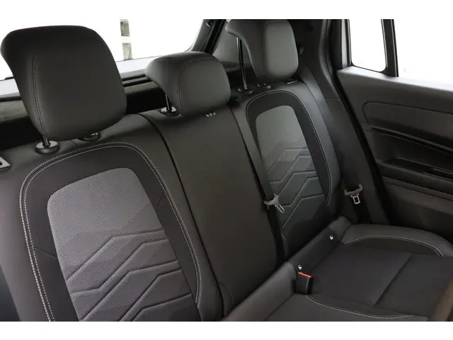Jeep Avenger 1.2 Altitude 2023 Benzine 15