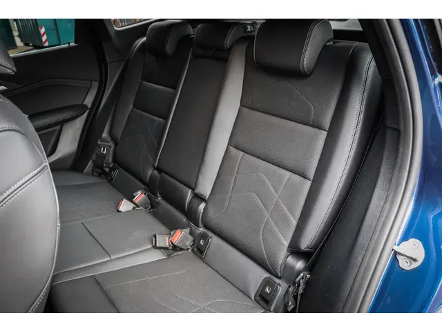 BMW X1 sDrive18i 2022 Benzine 13