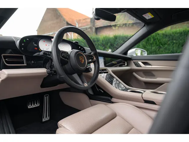 Porsche Taycan Performance 2021 Elektrisch 4