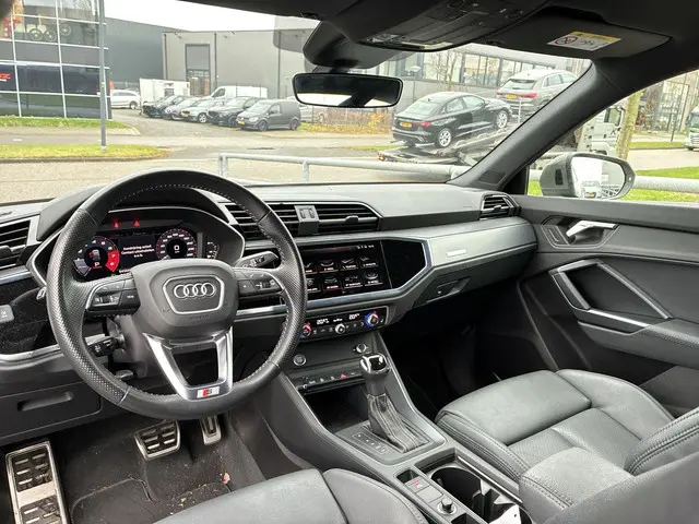 Audi Q3 Sportback 35 TFSI 150pk S Edition 2020 Benzine 10