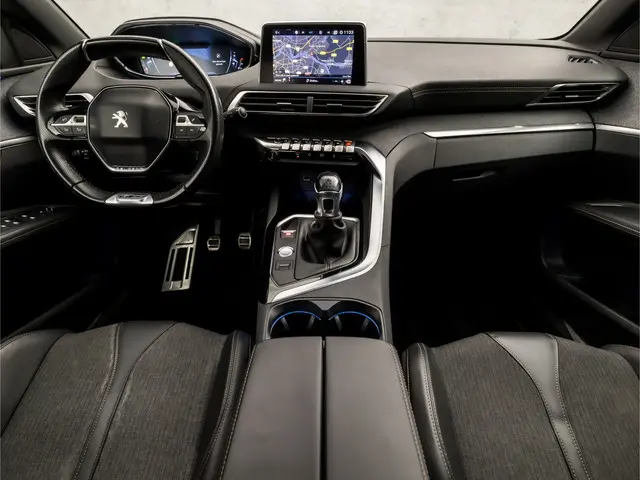 Peugeot 3008 1.2 PureTech GT Line 2018 Benzine 6