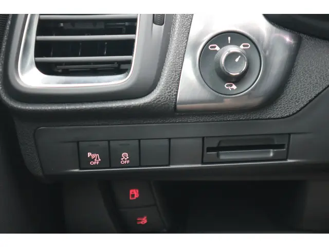 DS DS 5 1.6 THP Business Executive 2016 Benzine 21