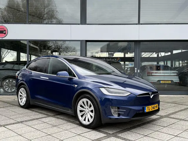 Tesla Model X 75D Aut. 2018 Elektrisch 2