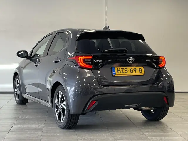 Toyota Yaris 1.5 Hybrid 115 Dynamic 2025 Hybride Benzine 6