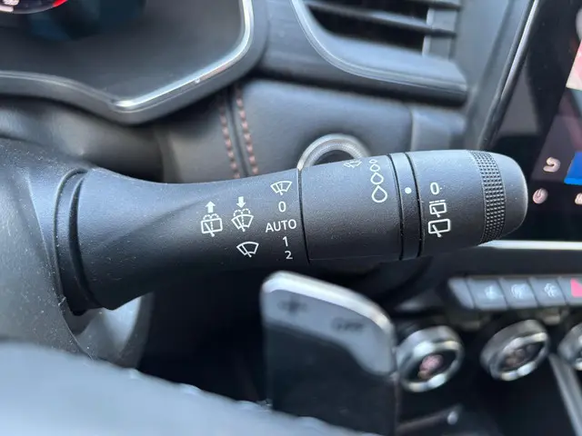 Renault Captur 1.3 mild hybrid 160 iconic 2024 Benzine 32