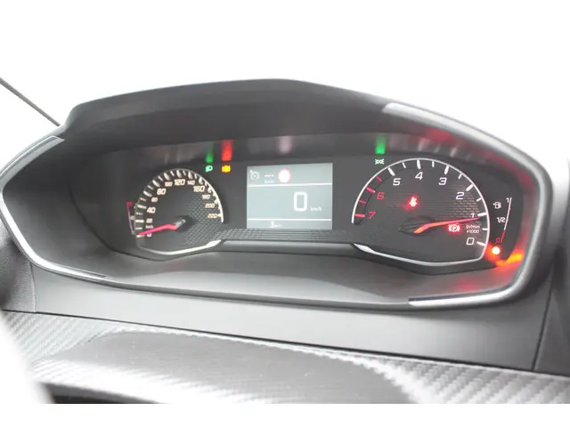 Peugeot 208 1.2 PureTech 75 Style 2025 Benzine 12