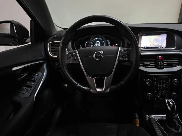 Volvo V40 1.5 T2 Nordic+ 2017 Benzine 15