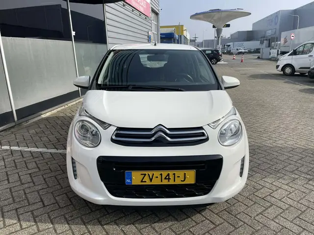 Citroën C1 1.0 VTi Shine / camera / navigatie 2019 Benzine 16