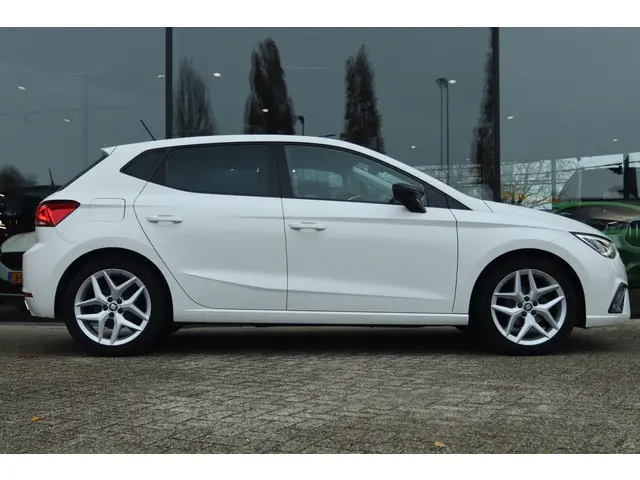 SEAT Ibiza 1.0 TSI FR BUSINESS INTENSE 2019 Benzine 9