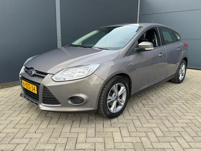 Ford Focus 1.0 EcoBoost Edition / Navi / Nap / Pdc 2014 Benzine 8