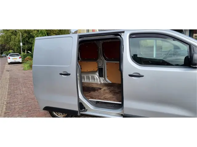 Peugeot Expert 226C 1.6 BlueHDI 95 Premium 2018 Diesel 19