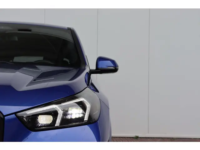 BMW iX1 3
