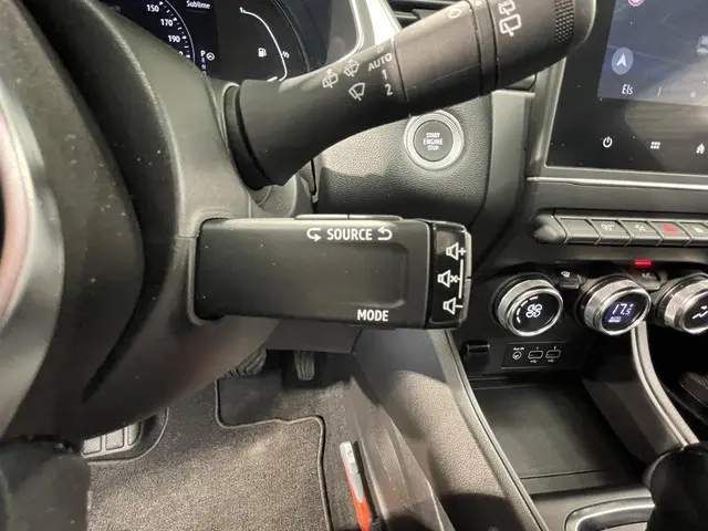 Renault Captur 1.3 TCe 140 Intens 2022 Benzine 30