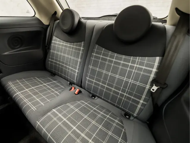 Fiat 500 0.9 TwinAir Turbo Lounge 2017 Benzine 16