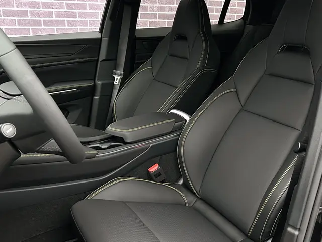 Lynk & Co 01 1.5 More 2025 Hybride Benzine 30