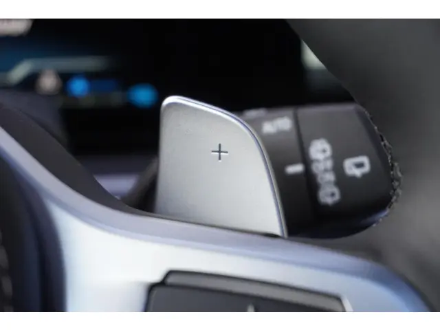 BMW X5 xDrive50e 2025 Hybride Benzine 13