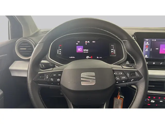 SEAT Ibiza 1.0 EcoTSI 95pk 4.OH! Edition 2023 Benzine 17