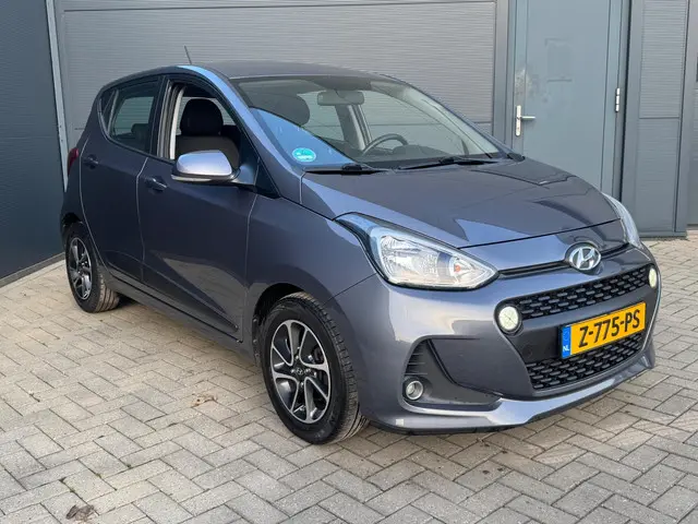 Hyundai i10 1.2i Carplay / Navi / Facelift 2018 Benzine 3