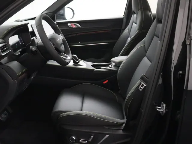 Lynk & Co 01 1.5 More 2025 Hybride Benzine 6