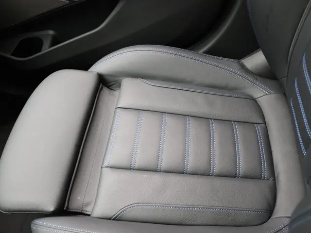 BMW 3 Serie Touring 330e xDrive 2024 Hybride Benzine 28