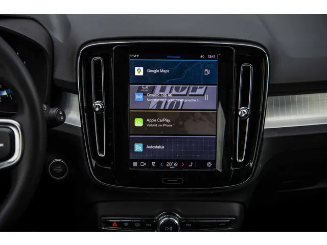 Volvo XC40 2.0 B4 Plus Dark 2025 Benzine 12