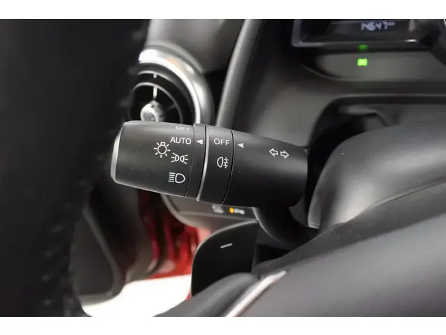 Mazda 2 1.5 90pk Automaat Signature 2020 Benzine 19