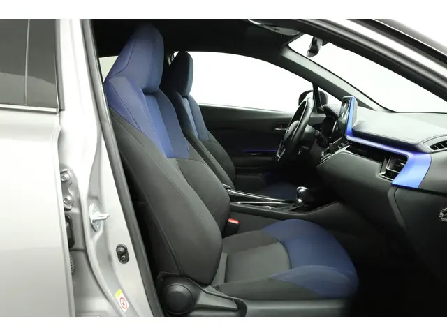 Toyota C-HR 1.8 Hybrid Bi-Tone 2017 Hybride Benzine 22