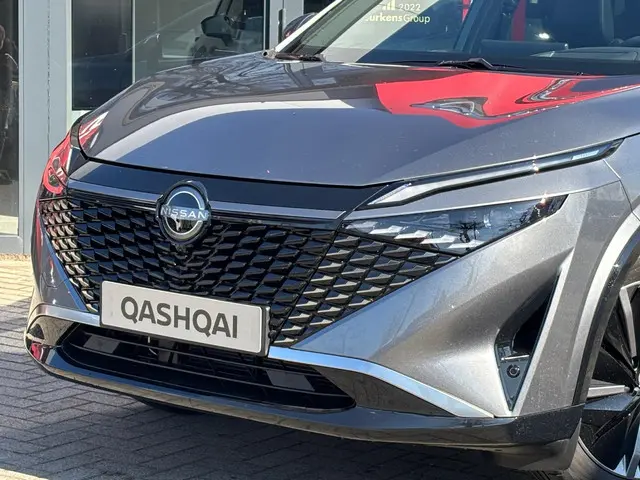 Nissan QASHQAI MHEV 140 MT Tekna 2025 Benzine 38